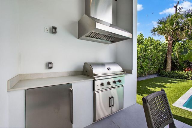 123 Murray Road, West Palm Beach, FL 33405