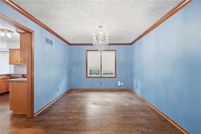 1404 Dartmouth Drive, Liberty, MO 64068