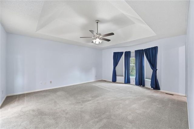 1404 Dartmouth Drive, Liberty, MO 64068