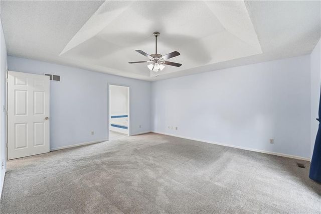 1404 Dartmouth Drive, Liberty, MO 64068