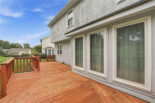 1404 Dartmouth Drive, Liberty, MO 64068