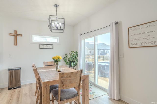 376 Haddington Lane, Lafayette, IN 47905