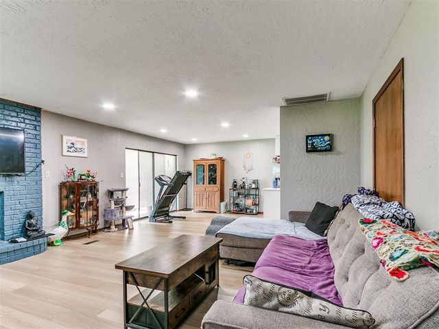 2808 Shoreridge Avenue 2810, Norman, OK 73072