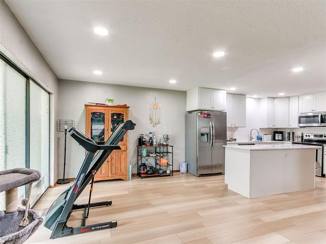 2808 Shoreridge Avenue 2810, Norman, OK 73072