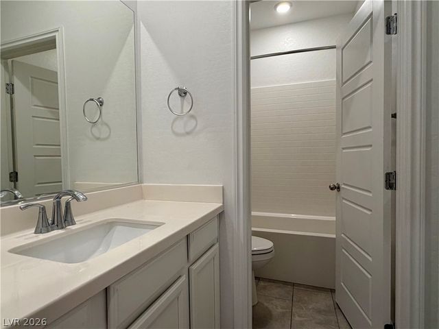 7360 Decatur Boulevard 3, North Las Vegas, NV 89084