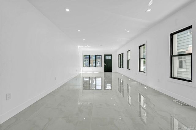 1050 E 31st Street, Brooklyn, NY 11210