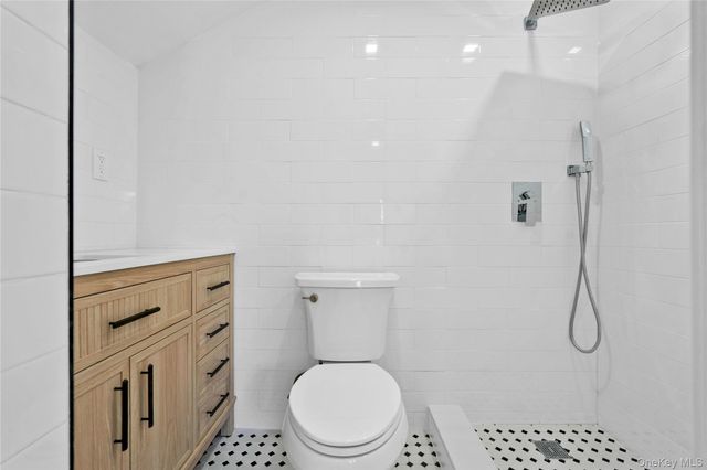 1050 E 31st Street, Brooklyn, NY 11210
