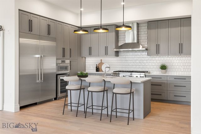 315 N Tracy Avenue 602, Bozeman, MT 59715