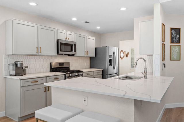 2402 Romeo DR, Cedar Park, TX 78613