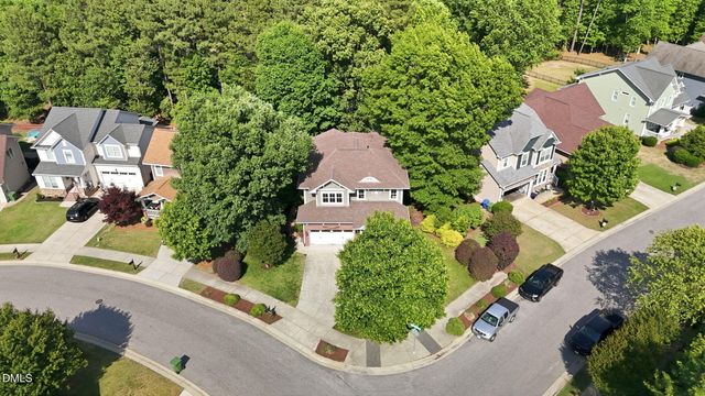 616 Lake Artesia Lane, Fuquay Varina, NC 27526