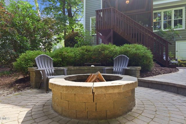 616 Lake Artesia Lane, Fuquay Varina, NC 27526