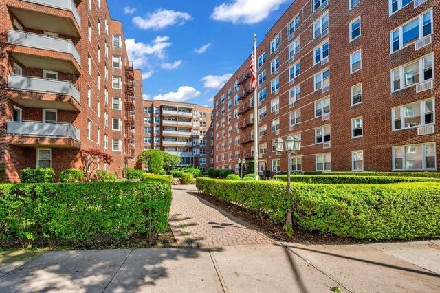 9201 Shore Road C703, New York City, NY 11209