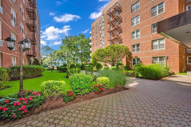 9201 Shore Road C703, New York City, NY 11209
