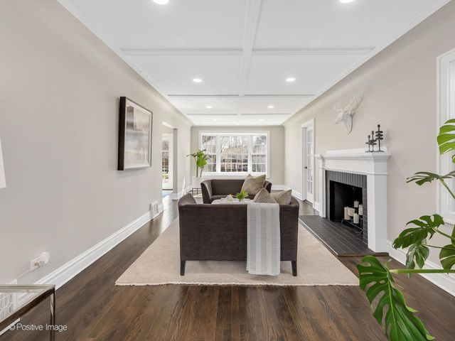 411 Birchwood Road, Hinsdale, IL 60521