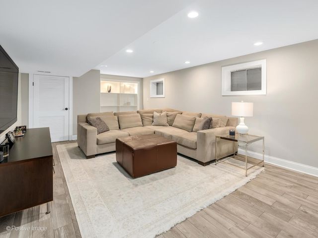 411 Birchwood Road, Hinsdale, IL 60521