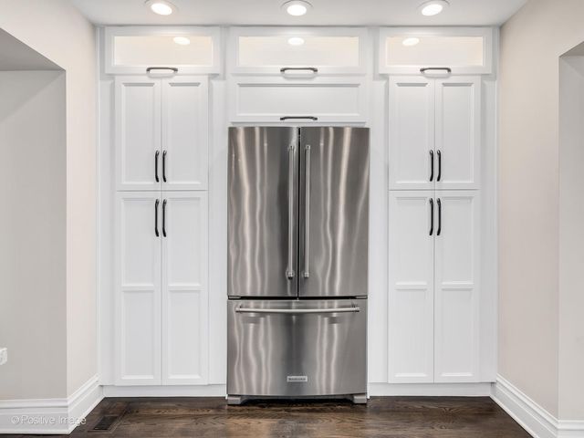 411 Birchwood Road, Hinsdale, IL 60521