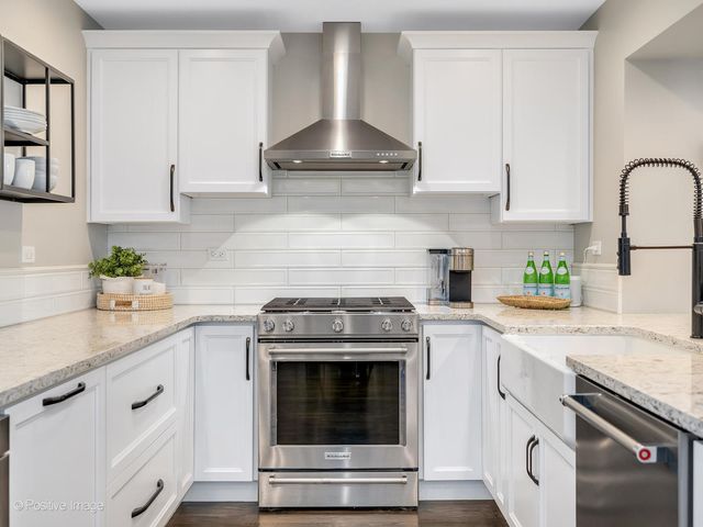 411 Birchwood Road, Hinsdale, IL 60521