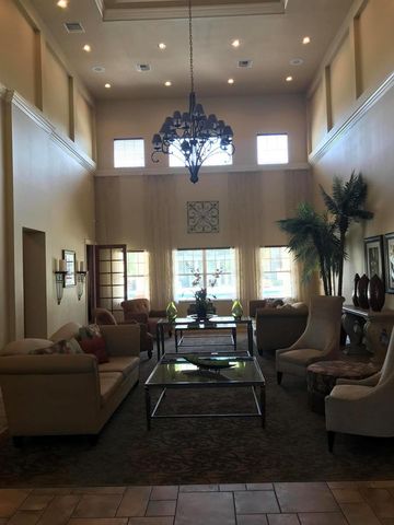 6410 Emerald Dunes Drive 206, West Palm Beach, FL 33411