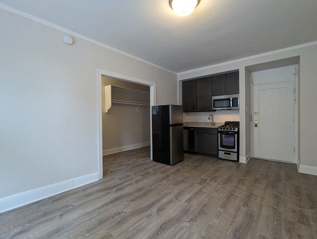 3335 W Diversey Avenue 130, Chicago, IL 60647