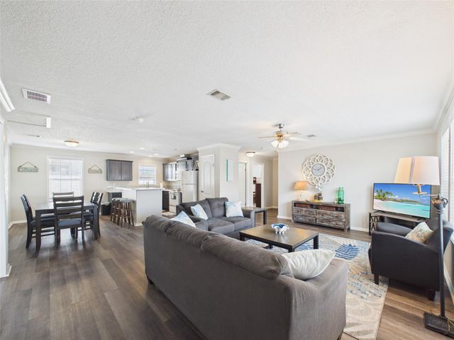 905 Meynig Drive, Crystal Beach, TX 77650