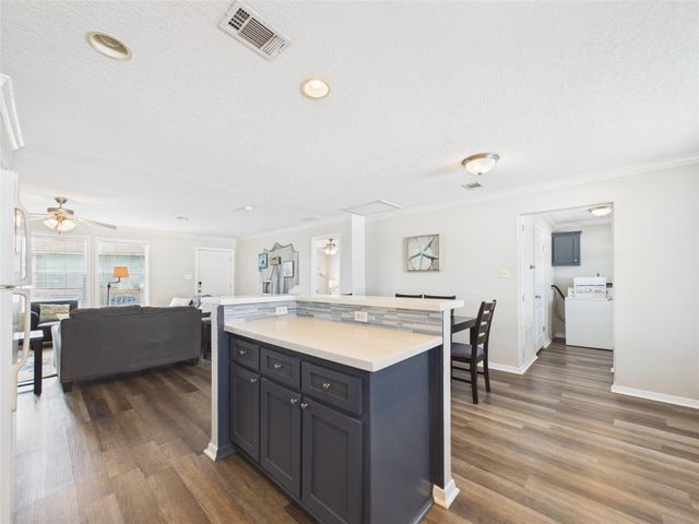 905 Meynig Drive, Crystal Beach, TX 77650