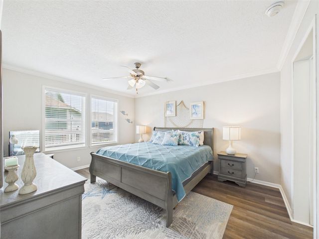 905 Meynig Drive, Crystal Beach, TX 77650