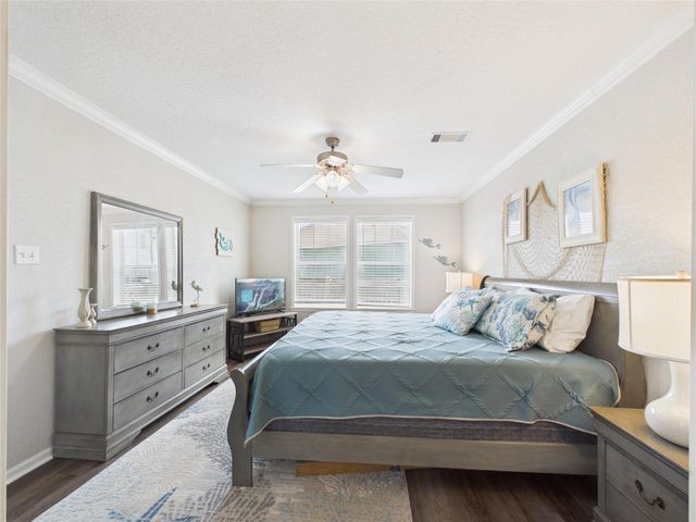 905 Meynig Drive, Crystal Beach, TX 77650