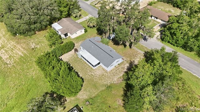 2360 W Eric Drive, Citrus Springs, FL 34434