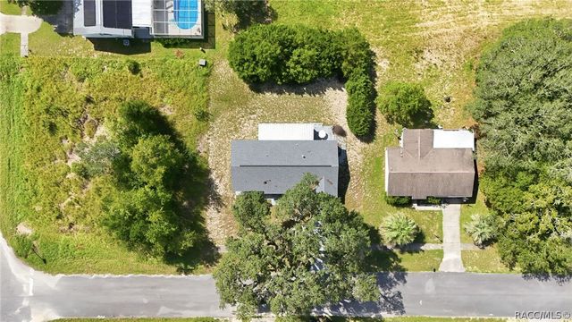 2360 W Eric Drive, Citrus Springs, FL 34434