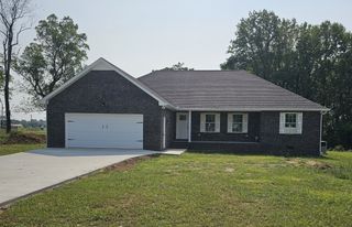 73 Marys Ln, Lafayette, TN 37083