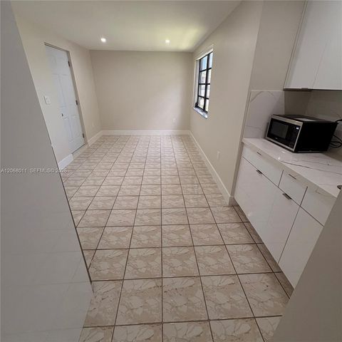 5005 SW 111th Avenue 1, Miami, FL 33165