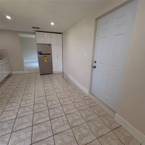 5005 SW 111th Avenue 1, Miami, FL 33165
