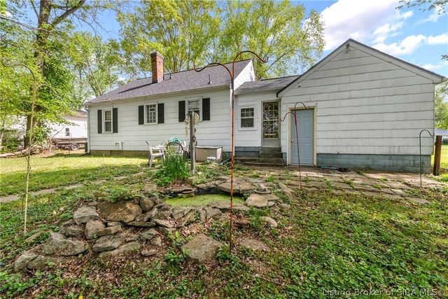 907 Allison Lane, Jeffersonville, IN 47130