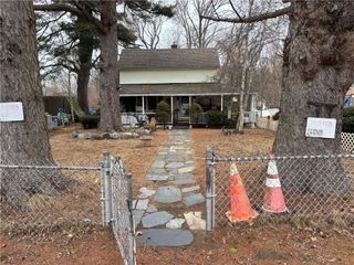 73 Eton Avenue, Warwick, RI 02889