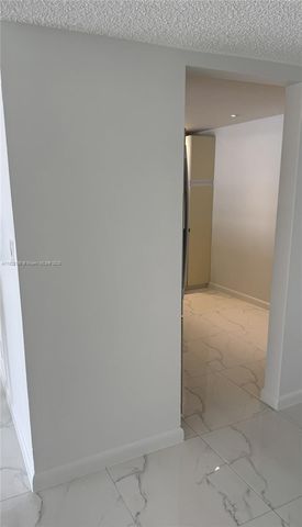 18151 NE 31st Ct 311, Aventura, FL 33160