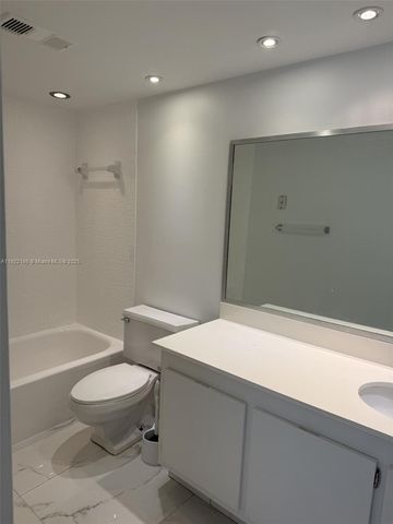 18151 NE 31st Ct 311, Aventura, FL 33160