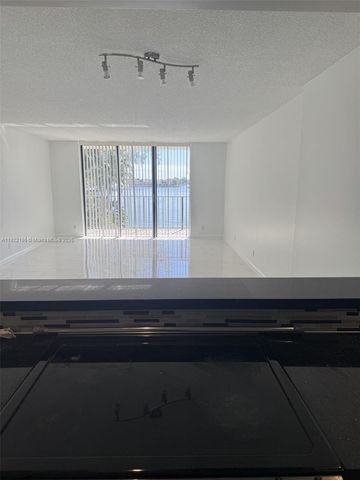 18151 NE 31st Ct 311, Aventura, FL 33160