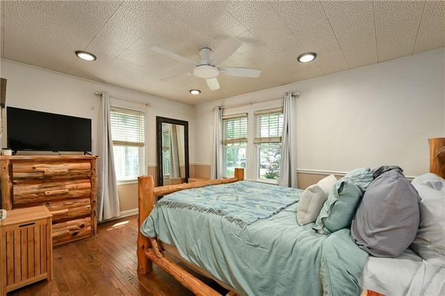 7709 Santa Fe Drive, Overland Park, KS 66204