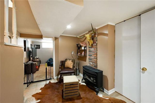 7709 Santa Fe Drive, Overland Park, KS 66204