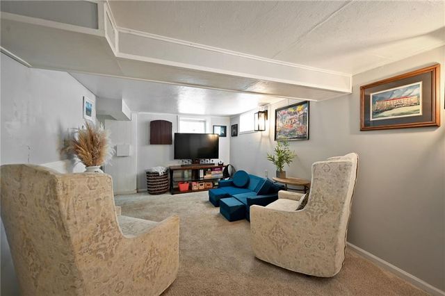 7709 Santa Fe Drive, Overland Park, KS 66204
