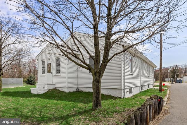 1153 MARLKRESS RD, Cherry Hill, NJ 08003
