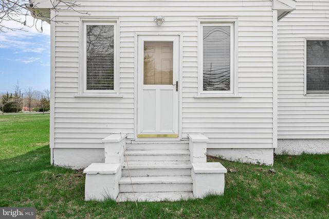 1153 MARLKRESS RD, Cherry Hill, NJ 08003