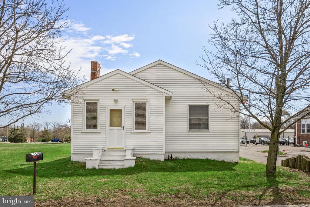 1153 MARLKRESS RD, Cherry Hill, NJ 08003