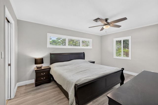 1858 NE 34TH Street, Oakland Park, FL 33306
