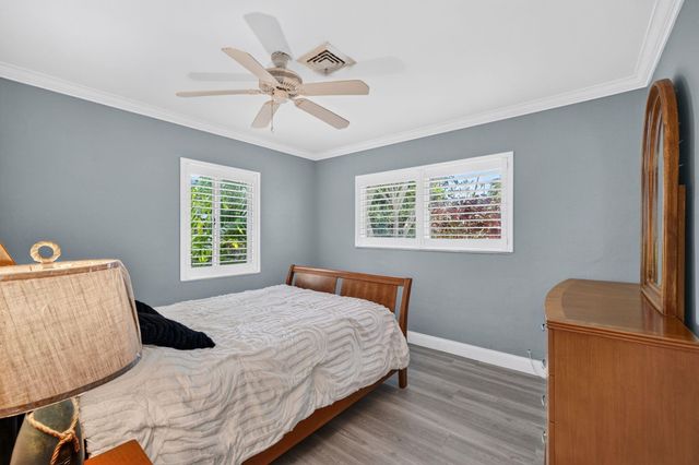 1858 NE 34TH Street, Oakland Park, FL 33306