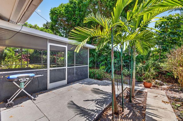 1858 NE 34TH Street, Oakland Park, FL 33306