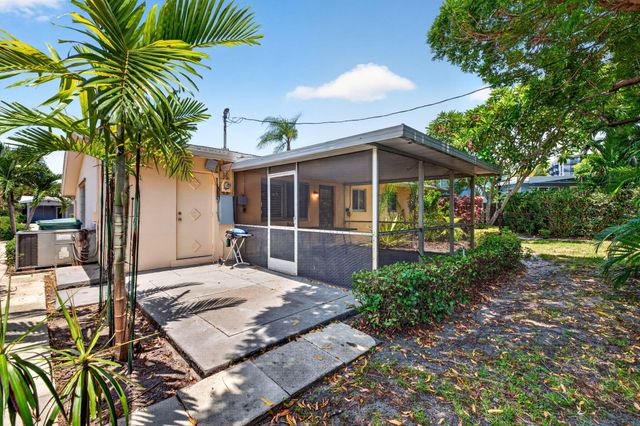 1858 NE 34TH Street, Oakland Park, FL 33306