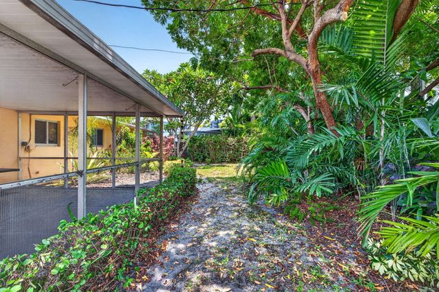 1858 NE 34TH Street, Oakland Park, FL 33306