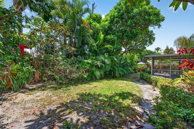 1858 NE 34TH Street, Oakland Park, FL 33306