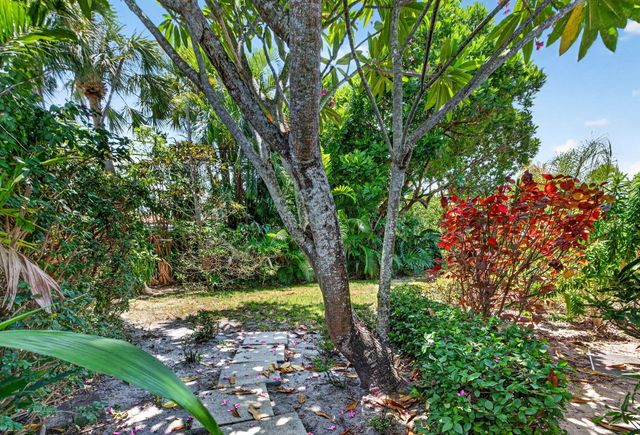1858 NE 34TH Street, Oakland Park, FL 33306